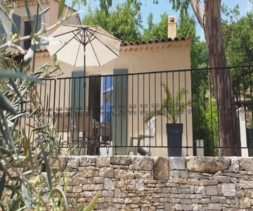 Une Maison En Provence