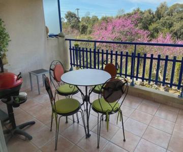 Appartement Charmant à Saint-raphaël Avec Terrasse
