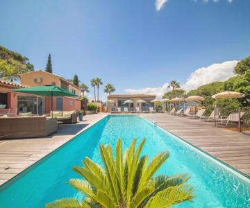 Les Capucines in Gassin