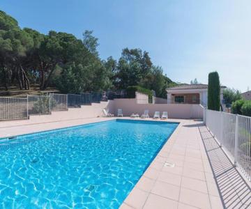 Bright Cocoon With Pool And Sea View
