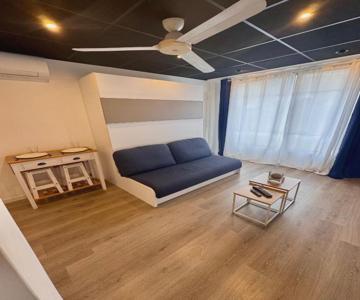 A Deux Pas Des Plages