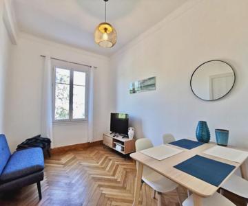 Le Foch2 By Booking Guys