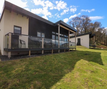 2 Strathtay Lodges
