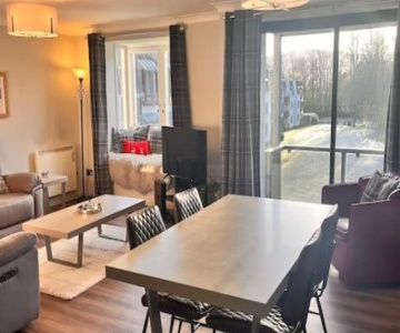 Gleneagles Apartment
