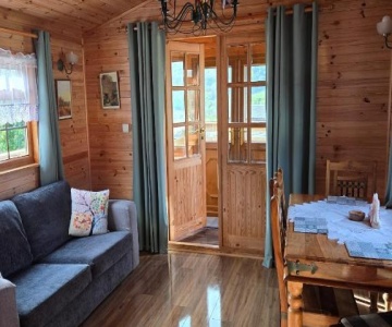 Unique Caravan With Outdoor Space Lodge