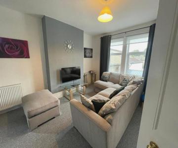 Dg1 1st Floor Flat