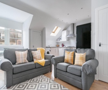 High Street Apartment