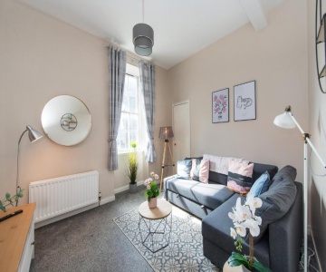 Downtown And Central 1 Bed In Edinburgh