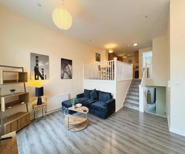 Duplex Apartment In Glasgow