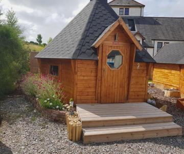 Unique Luxury Cabin 2