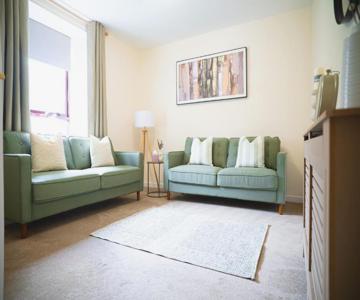 Innes Street Apartment