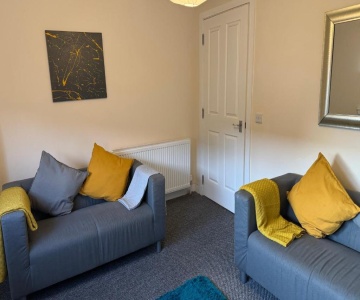 103 Nelson St Attic Flat