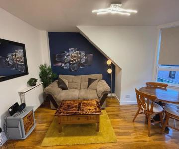 Cosy 1 Bed Flat Largs