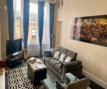 Paisley Pad Glasgow Gateway Second Floor Flat