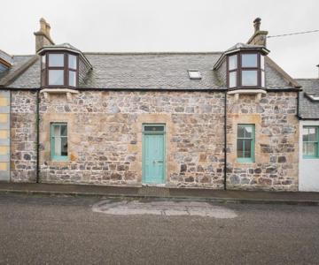 Seaside Cottage On Moray Coast