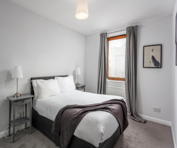 Prestwick Central - Donnini Apartments