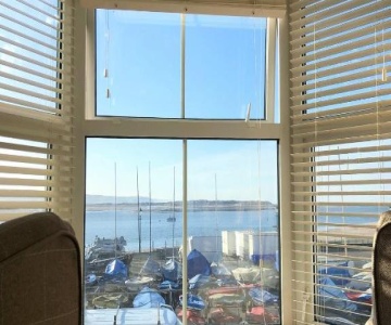 Popular Sea View Apartment