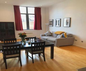 Stylish City Centre Apartment