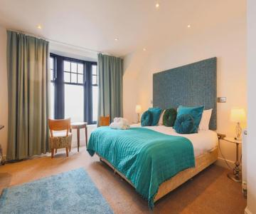 Penarth Blue Escape Studio