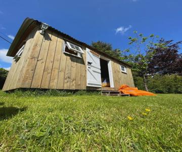 Shepherds Hut - Brecon Beacons