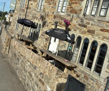Cross Hands Hotel