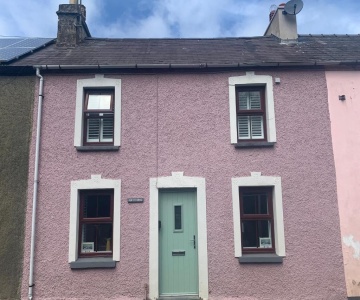 Min-y-fford Sleeps 6 Plus Pet