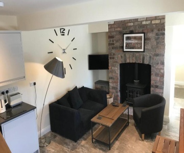 Bettws Hall Accommodation