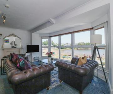 Sea View apartment