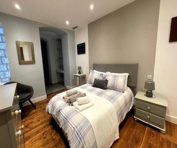 Stylish 2br Contemporary Design Perfect Vacation