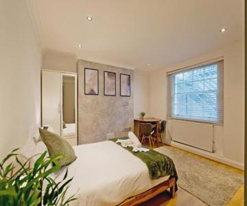 Argyle Square Hotel