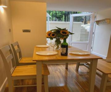 Centrally Located Bath Apartment
