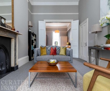 Spacious, Light-filled Central Period Apartment