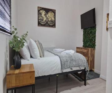 Studio City Getaway Apartment