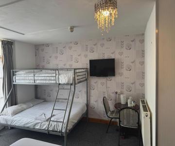 The Clarendon Showtel