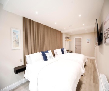 Oceania Suites