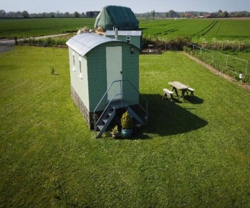 Maple Hut Four Acre Farm