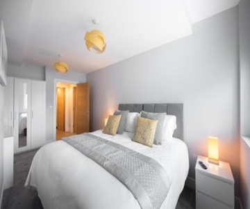 S/king Bed One Bedroom Flat