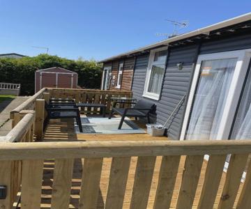 2bed Chalet Sleeps 4- Garden Balcony Pets Beach