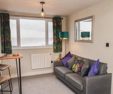 Apt 10 Hunter's Quay