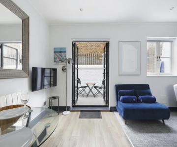 Brighton Courtyard Boutique