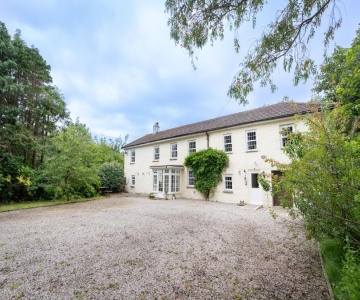 Lolgorien, West Cornwall, Sleeps 8