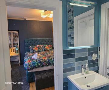 Great Central Self-contained Flat