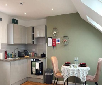 Cambridge Studios And Suites By Tas Accommodations