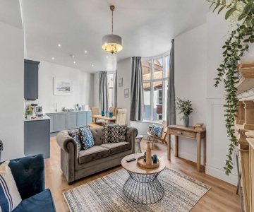 Modern & Stylish 3-bed Apartment In Cromer