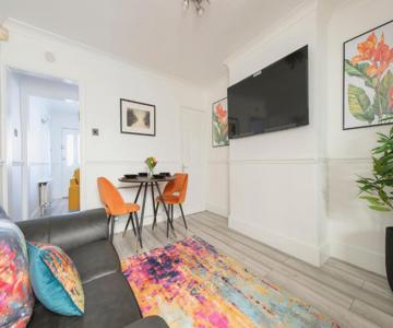 Luna Homes