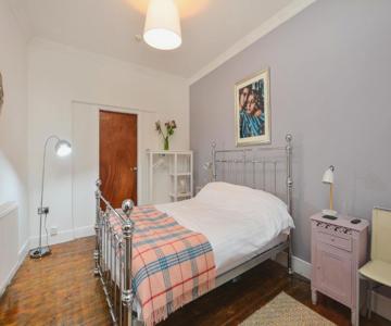 Intown - 60 Second Walk 2 Minster!