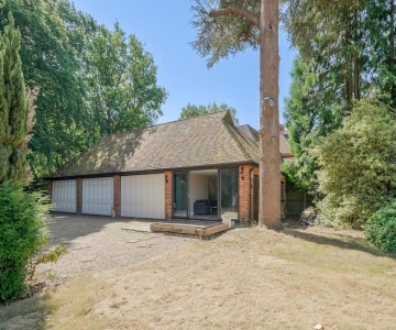 Chalet Gerrards Cross