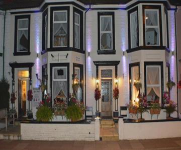 Diadem Hotel