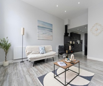 Harwich Luxury Suite