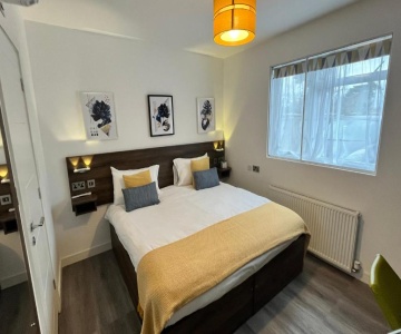 Pinewood Guest House